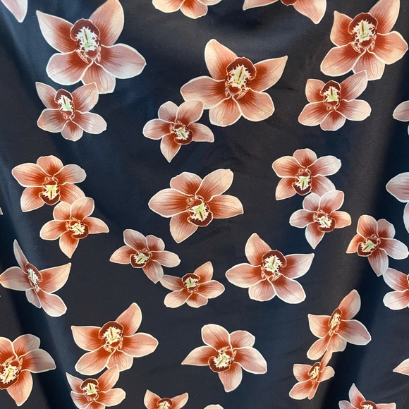 Acacia Lonny One Piece - Picture 2 of 8